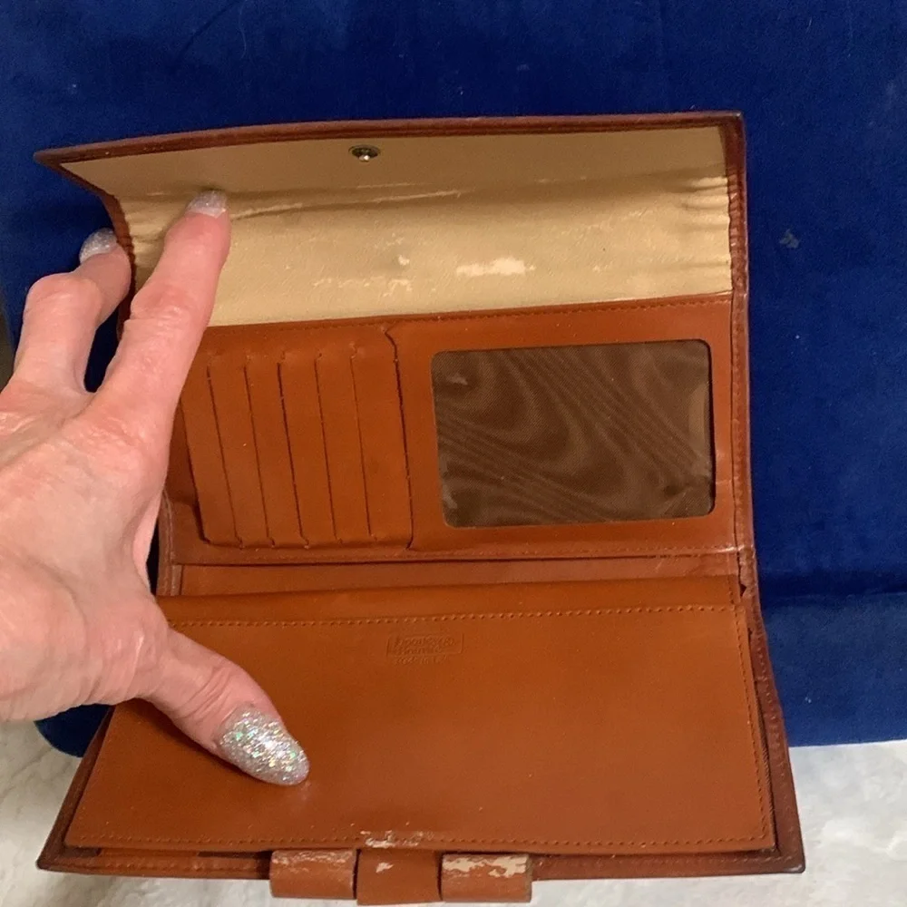 Vintage Dooney and Bourke fold wallet